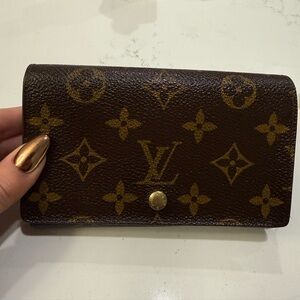 Louis Vuitton Brown Monogram tresor Wallet